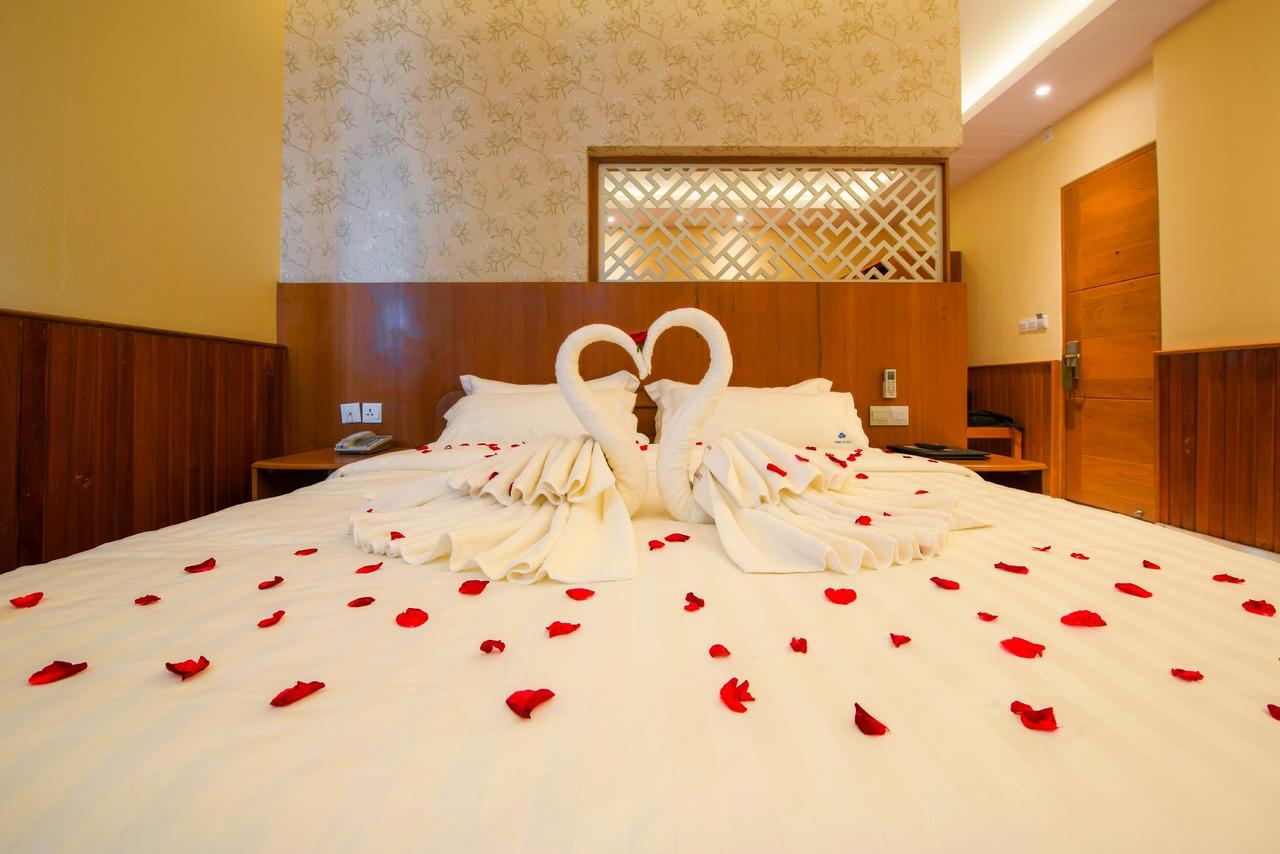 Unity Hotel Mandalay Exterior foto