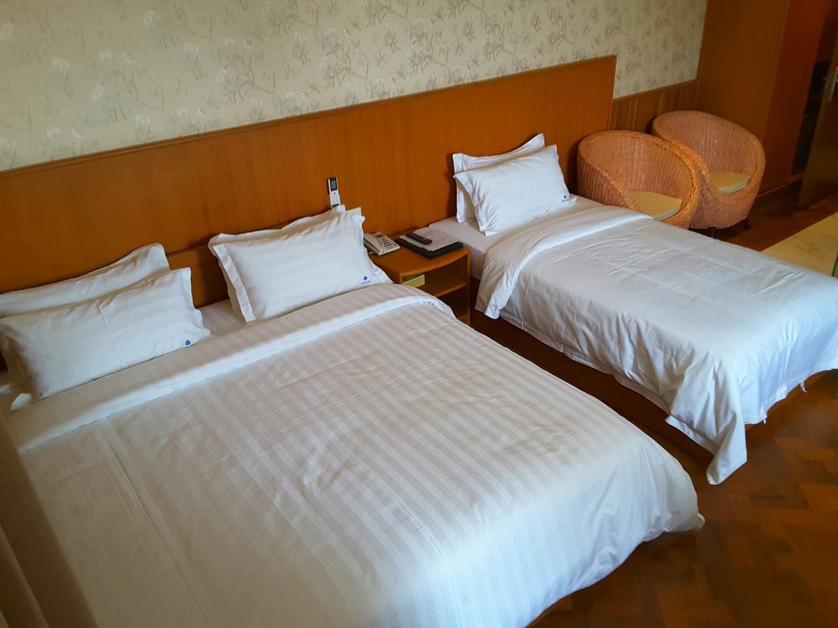 Unity Hotel Mandalay Exterior foto